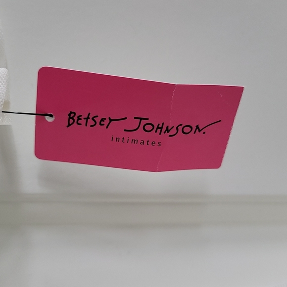 Bestey Johnson 3 piece lingerie set - Picture 2 of 10